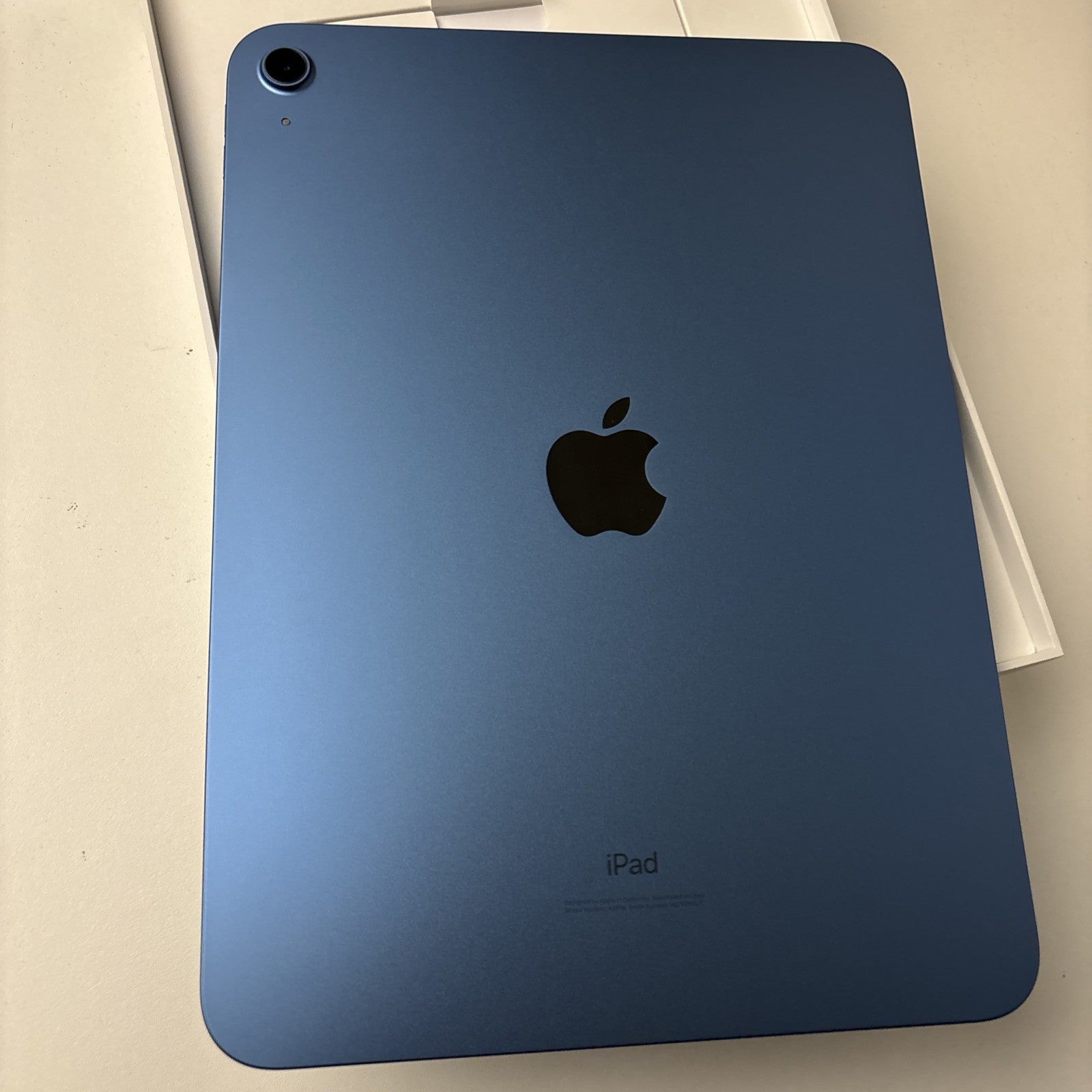 Apple iPad 10th Gen 10.9" 64GB Wi-Fi Blue • Excellent Condition 🚚 Free Shipping